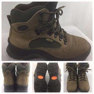 Vasque Skywalk US size 8 women Gore-Tex Tan Black